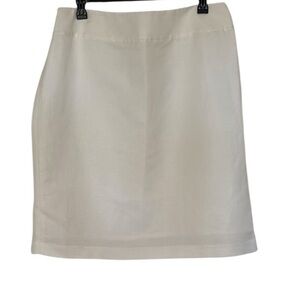 Kasper Linen/Viscose fully lined white skirt ,back zip,side elastic insets,18W